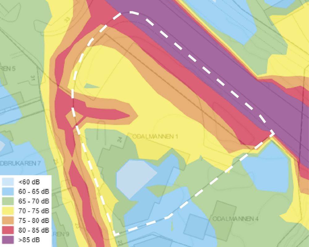 Karta som visar att maxnivån för buller är som högst utmed Häradsvägen, där nivån uppgår i över 85 decibel. Utmed Rödhakevägen uppgår maxbullernivån till runt 80 decibel. Inne i området är maxbullernivån runt 70-75 decibel.